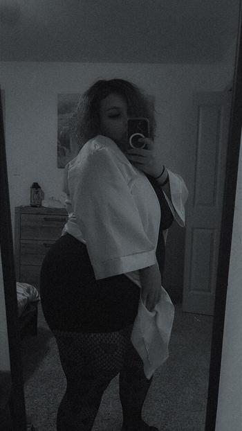 Karma, 29  female escort, Lawton