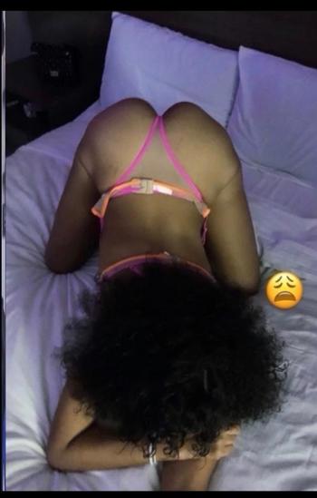  HONEY, 22  female escort, Lawton