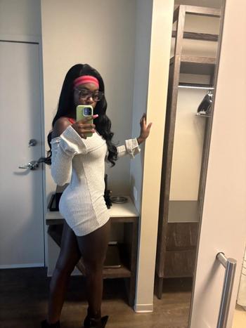 pie, 22  female escort, Lawton