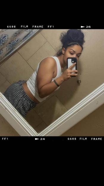 Carmel, 21  female escort, Lawton